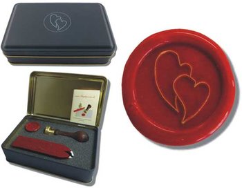 Siegel-Set in Geschenkdose Petschaft - verliebte Herzen - inkl. 2 Stangen Siegelwachs rot mit Docht